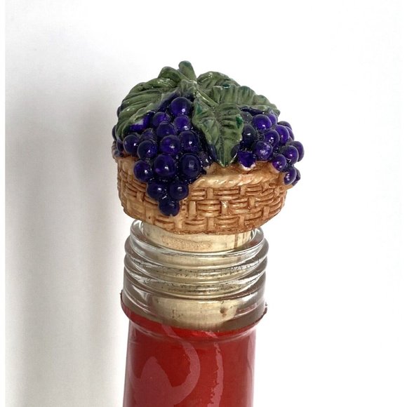 Basket of Grapes Cork Bottle Topper Hand Painted Ceramic Porcelain 17.5mm x 21mm - Picture 6 of 10